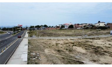 Terreno Comercial de Venta Manta Zona Sur Manabí