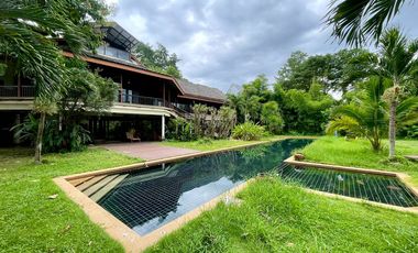 For Sale / Rent Unique Wooden Villa with Pool & Garden for Rent/Sale in Mae Rim, Chiang Mai. Near Prem International School, NIS International School.