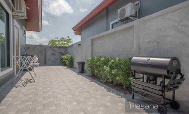 Fantastic Two-Bedroom Villa with Upgraded 7m Salt Pool.