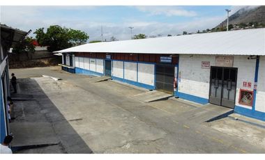 Bodegas de Venta en la Vía Manta-Montecristi