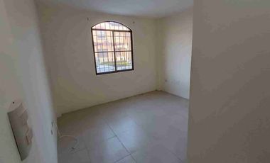 Casa en Venta en la Urb. La Rioja Et. Asturias