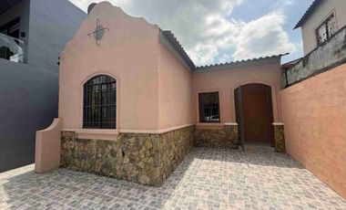 Casa en Venta en la Urb. La Rioja Et. Asturias