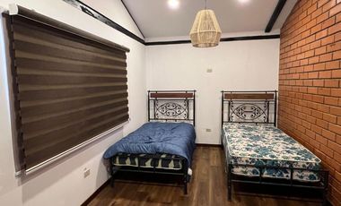 En arriendo casa de campo con Cancha de Tenis y Amplio Terreno en Jadán -  a 35 minutos de Cuenca