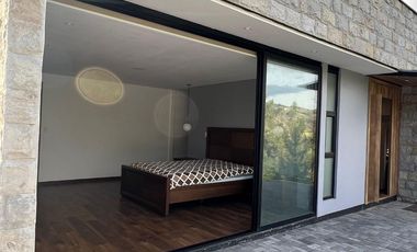 En arriendo casa de campo con Cancha de Tenis y Amplio Terreno en Jadán -  a 35 minutos de Cuenca
