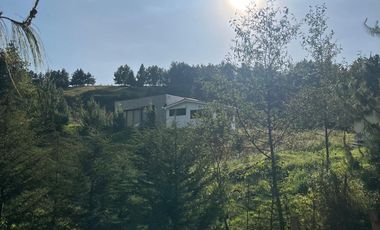 En arriendo casa de campo con Cancha de Tenis y Amplio Terreno en Jadán -  a 35 minutos de Cuenca