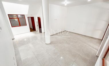VENDO DPTO A 5 MINUTOS DE PLAZA NORTE, SMP