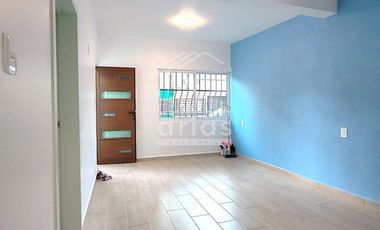 CASA DE UN NIVEL EN RENA/Nueva Santa María