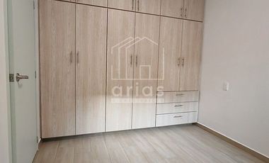 CASA DE UN NIVEL EN RENA/Nueva Santa María