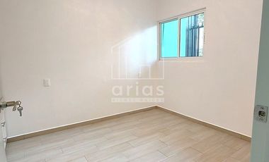 CASA DE UN NIVEL EN RENA/Nueva Santa María