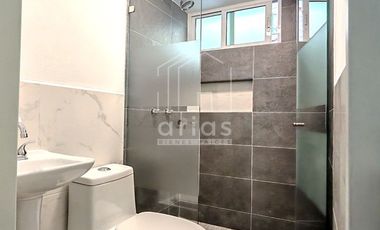 CASA DE UN NIVEL EN RENA/Nueva Santa María