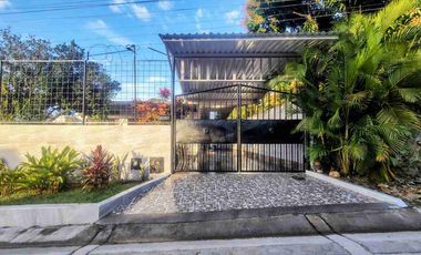 Arriendo Casa Campestre con Piscina en el Guadual Rivera Huila