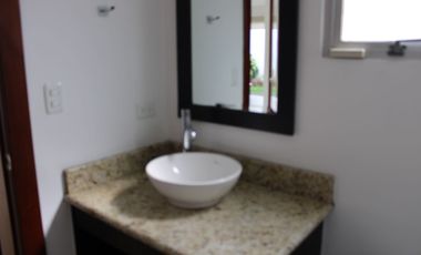 RENTA AMPLIA CASA EN SECTOR VILLA VEGA DENTRO DE CONJUNTO