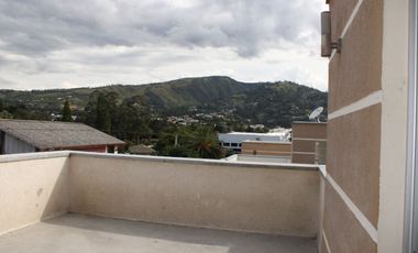 RENTA AMPLIA CASA EN SECTOR VILLA VEGA DENTRO DE CONJUNTO