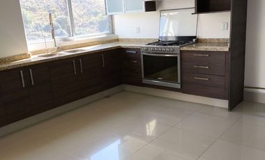 Departamento en Renta 6a. secc. Lomas Verdes, doble filtro de seguridad