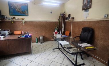 Defensores de la Republica casa/edificio en venta uso de suelo de negocio