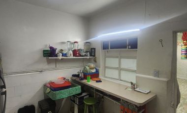 Defensores de la Republica casa/edificio en venta uso de suelo de negocio