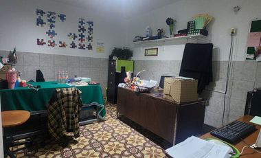 Defensores de la Republica casa/edificio en venta uso de suelo de negocio