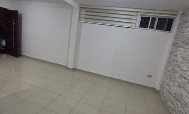 Departamento en Alquiler en la Alborada, Planta Baja, 3 Habitaciones, 3 Baños, Garaje, Seguridad, Norte de Guayaquil.