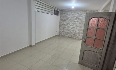 Departamento en Alquiler en la Alborada, Planta Baja, 3 Habitaciones, 3 Baños, Garaje, Seguridad, Norte de Guayaquil.