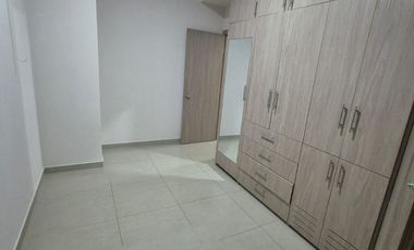 Departamento en Alquiler en la Alborada, Planta Baja, 3 Habitaciones, 3 Baños, Garaje, Seguridad, Norte de Guayaquil.