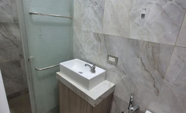 Departamento en Alquiler en la Alborada, Planta Baja, 3 Habitaciones, 3 Baños, Garaje, Seguridad, Norte de Guayaquil.