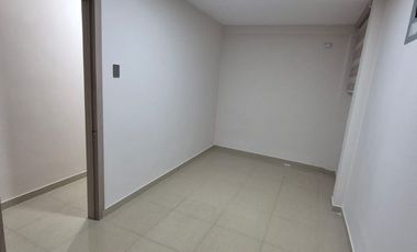 Departamento en Alquiler en la Alborada, Planta Baja, 3 Habitaciones, 3 Baños, Garaje, Seguridad, Norte de Guayaquil.