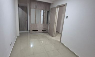Departamento en Alquiler en la Alborada, Planta Baja, 3 Habitaciones, 3 Baños, Garaje, Seguridad, Norte de Guayaquil.