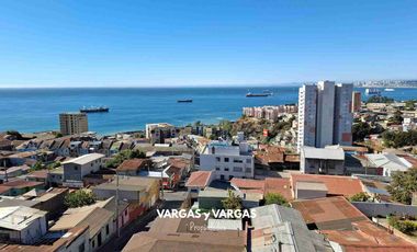 VIENDO DEPA DUPLEX. CERRO BARÓN. VALPARAÍSO 2d 2b 2e