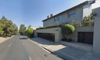 HERMOSA CASA EN COLONIA BOSQUES DE LAS LOMAS