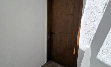 Amplio departamento en RENTA zona Zavaleta ubicadísimo en $12,500