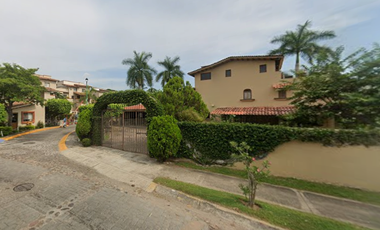🏡 **PROPIEDAD EN REMATE BANCARIO – OPORTUNIDAD EN MARINA VALLARTA** 📍 **Ubicación:** **C. Garzas 222** Col. **Marina Vallarta**