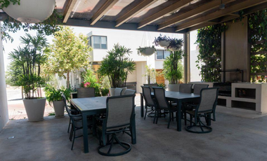GRAN VENTA DE LINDA CASA EN FRACC. SOLARES ZAPOPAN CERCA DE PUERTA DE HIERRO