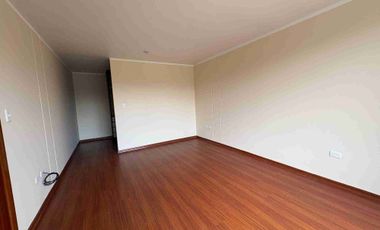 Venta casa  cuatro 4 dormitorios en Conocoto Valle de los Chillos.