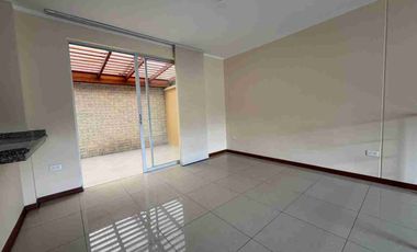 Venta casa  cuatro 4 dormitorios en Conocoto Valle de los Chillos.
