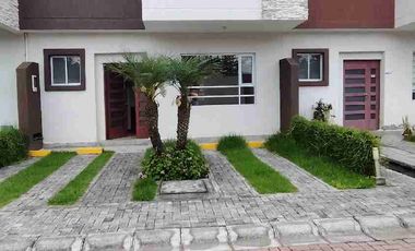 Venta casa  cuatro 4 dormitorios en Conocoto Valle de los Chillos.