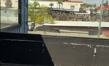 Local en renta con terraza en Container City, San Andrés Cholula