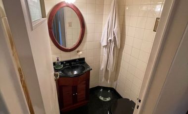 Excelente Semipiso en excelente estado de uso, amueblado y a excelente precio, U$S 295.000,00