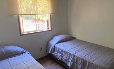 Arriendo Casa 3d/ 2b con piscina en Olmue, solo año corrido