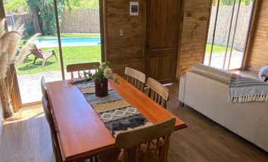 Arriendo Casa 3d/ 2b con piscina en Olmue, solo año corrido