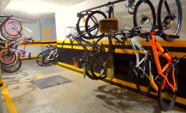 AMOBLADO!!!!!! Exterior, en Perfecto Estado!!!!