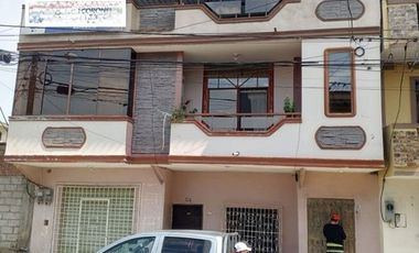 SE VENDE CASA RENTERA EN LA CIUDAD DE SANTA ROSA