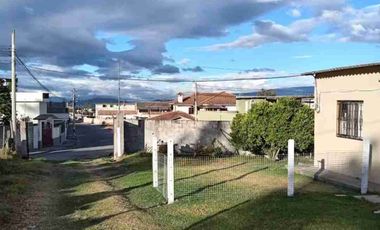 se vende Casa de campo área total 500 metros en cotacachi Imbabura Ecuador urbano