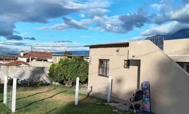 se vende Casa de campo área total 500 metros en cotacachi Imbabura Ecuador urbano