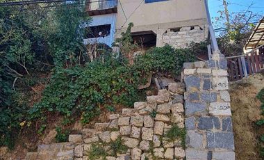 se vende terreno 150 mts2 app y casa con daño estructural.