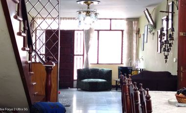 CHORRILLOS REMATO MIS ACC. DERECHOS DEL 50% DE CASA 2 PISOS+AIRES 180M2 $90 MIL DOLARES, ENTREGA INMEDIATA, URB. LOS LAURELES, ZONA RESIDENCIAL.