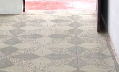 CHORRILLOS REMATO MIS ACC. DERECHOS DEL 50% DE CASA 2 PISOS+AIRES 180M2 $90 MIL DOLARES, ENTREGA INMEDIATA, URB. LOS LAURELES, ZONA RESIDENCIAL.