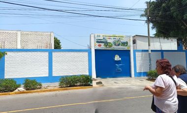 CHORRILLOS REMATO MIS ACC. DERECHOS DEL 50% DE CASA 2 PISOS+AIRES 180M2 $90 MIL DOLARES, ENTREGA INMEDIATA, URB. LOS LAURELES, ZONA RESIDENCIAL.