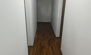 Habitacional y Comercial! Arriendo en Nueva de Valdés 951, Santiago de 5 dormitorios, 3 Baños, Subterráneo, Patio, Bodega.