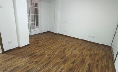 Habitacional y Comercial! Arriendo en Nueva de Valdés 951, Santiago de 5 dormitorios, 3 Baños, Subterráneo, Patio, Bodega.
