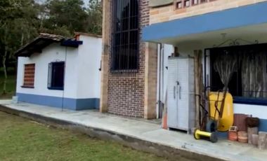 VENTA DE HERMOSA FINCA DE 2.042 MT2, CON CASA DE 200 MT2, VEREDA EL PLACER, SANTA ELENA, MEDELLIN, ANTIOQUIA